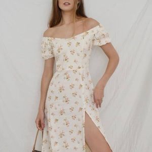 Reformation ‘Canopy’ Dress 💐